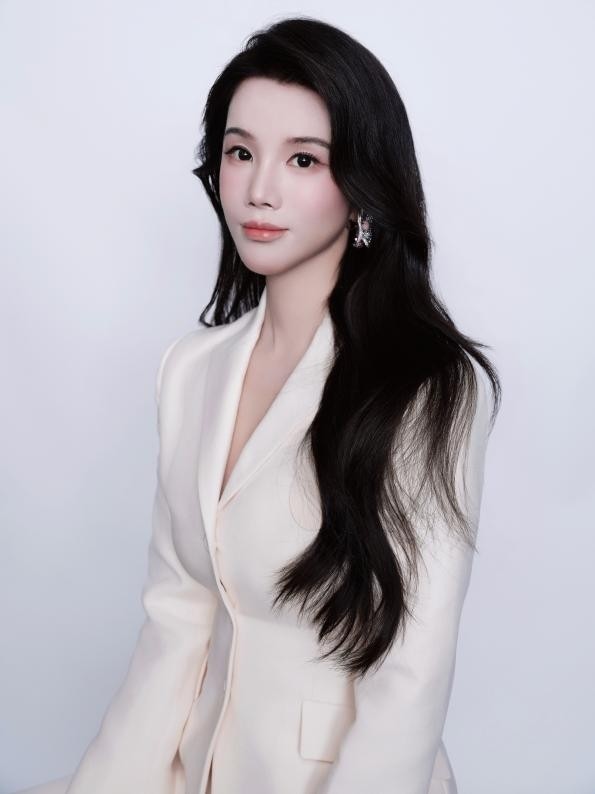 余尚霖现身宝格丽高珠晚宴 看见跨界女性的多元模样